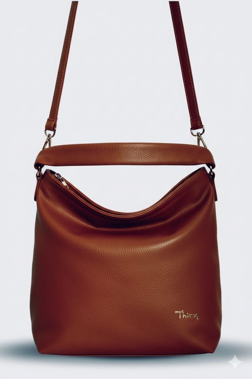 ΤΣΑΝΤΑ ΩΜΟΥ  STREET STYLE