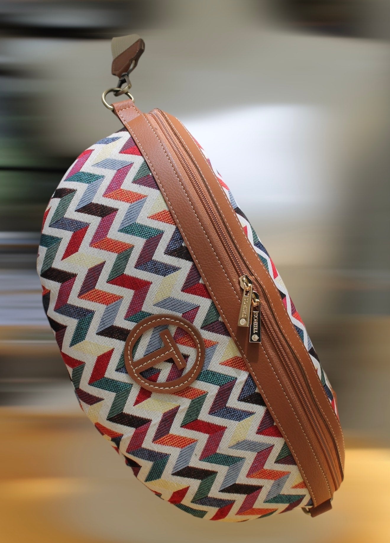 Large belt bag DIONI  Resort